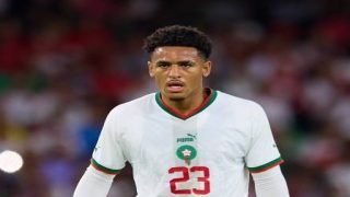 الركراكي يعتزم إعادة ضم ريان ماي إلى المنتخب المغربي