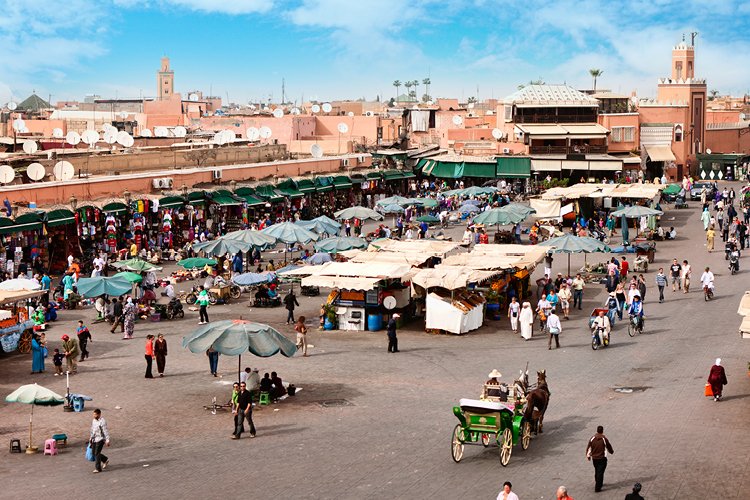 خبراء السياحة ينصحون بالسفر إلى المغرب (صحيفة)
