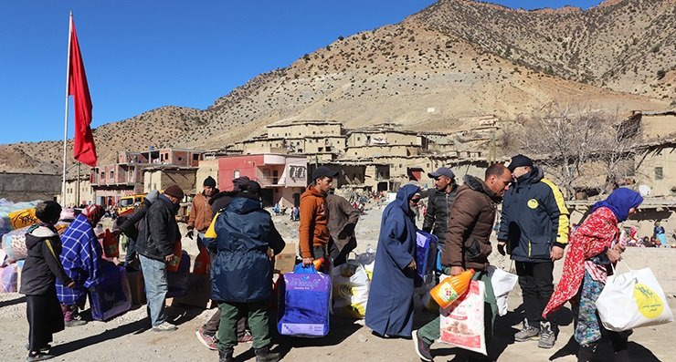 توزيع المساعدات الإنسانية لمواجهة موجة البرد القارس بإقليم ميدلت
