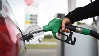 المحروقات: انخفاض سعر ​​لتر الديزل بواقع 1 درهم اعتباراً من الأربعاء والبنزين 20 سنتيم