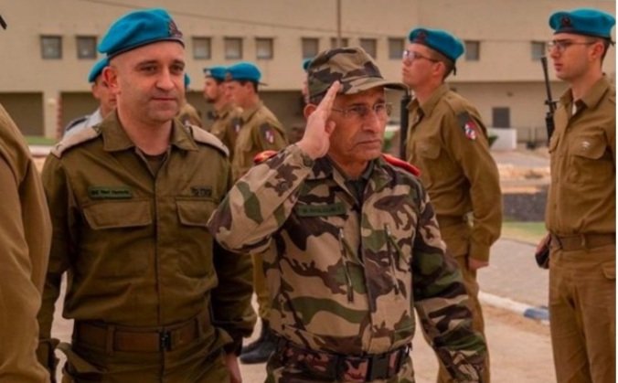 محمد بنوالي قائد سلاح المدفعية المغربي يزور تل أبيب