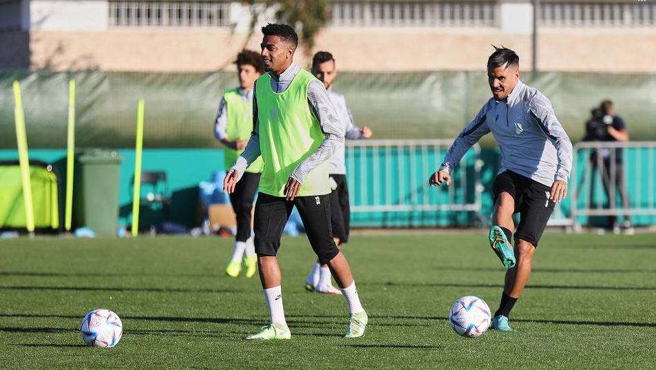 لائحة لاعبي الوداد البيضاوي التي ستواجه الهلال السعودي في الموندياليتو
