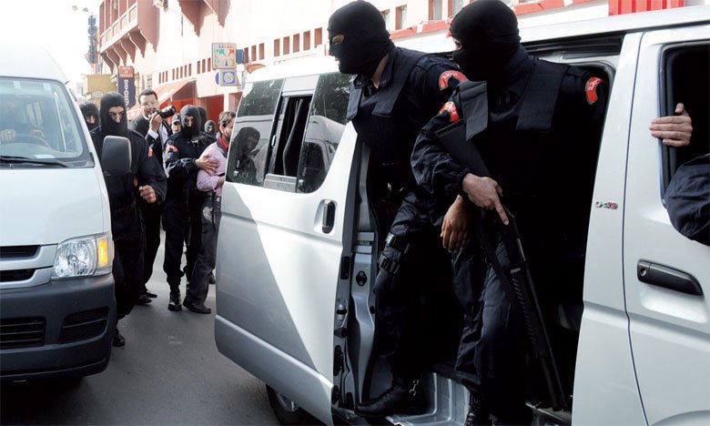 أمن أكادير يطيح بسارق سلاح شرطي