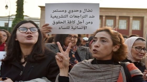نساء مغربيات يخرجن للإحتجاج في عيدهن الأممي