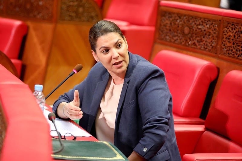 ما خلفيات إعفاء الكاتب العام لوزارة المنصوري من مهامه؟