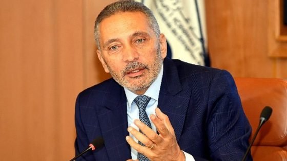 السلطات الفرنسية تُخضع طائرة حفيظ العلمي لتفتيش دقيق