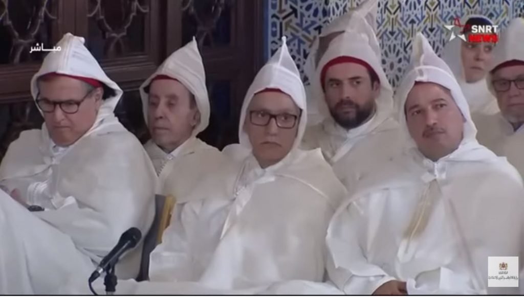 ما السر وراء تغير ملامح أخنوش خلال الدروس الحسنية؟