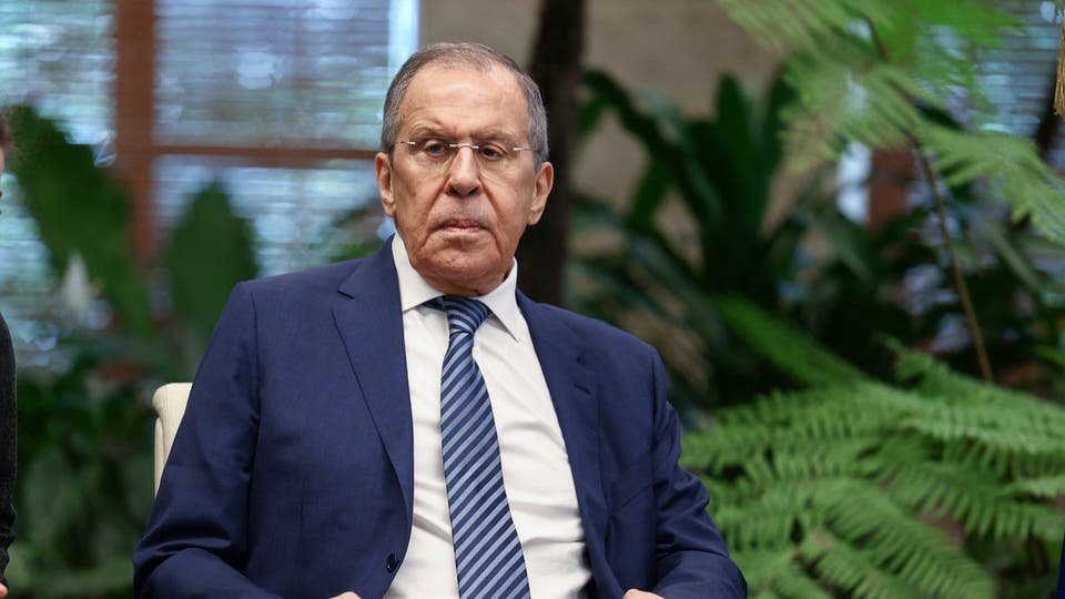 طائرة سيرجي لافروف تحط بمطار البيضاء