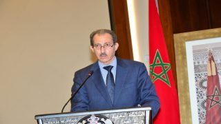 الداكي يُحذر رجال القضاء من تطبيق وتساب