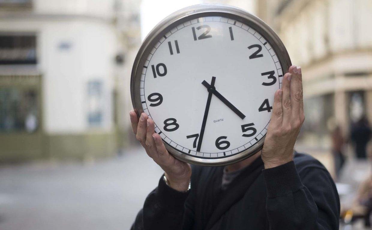 هل يعود المغرب للساعة الإضافية بعد رمضان؟