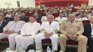 الرشيدية..والي جهة درعة تافيلالت يشرف على مراسيم الإنصات للخطاب الملكي السامي