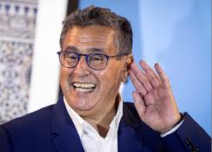 الحكومة تقرر تغيير تسميات الشواهد الجامعية في مجلس حكومي استثنائي