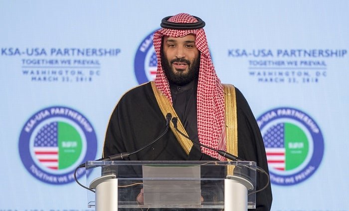 السعودية تمدّد خفض إنتاج النفط بمليون برميل وروسيا بنصف مليون للصادرات