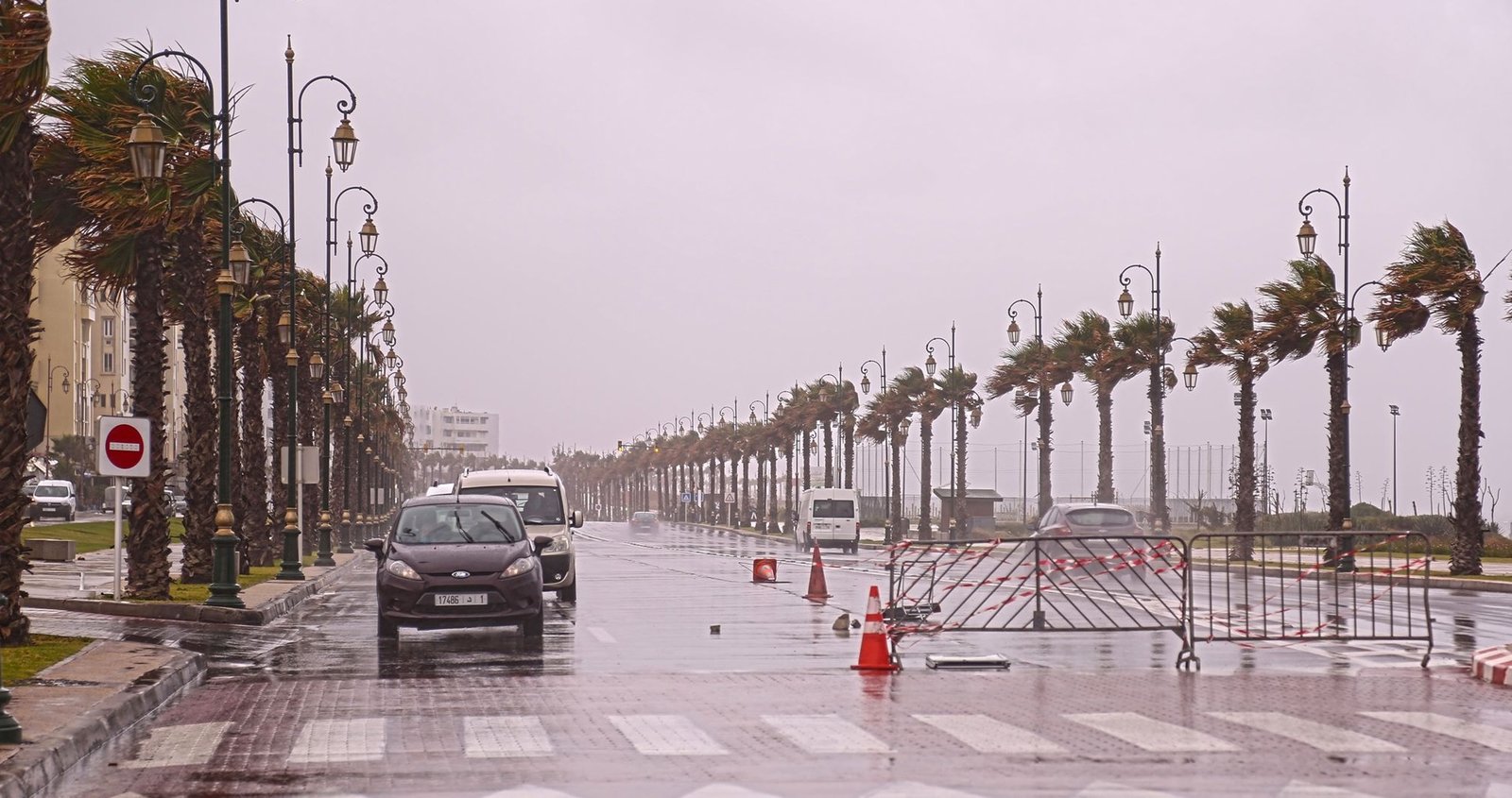 تساقطات مطرية محليا قوية اليوم السبت وغدا الأحد بعدد من أقاليم المملكة (نشرة إنذارية)