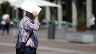 طقس الثلاثاء.. أجواء حارة إلى جد حارة بهذه المناطق