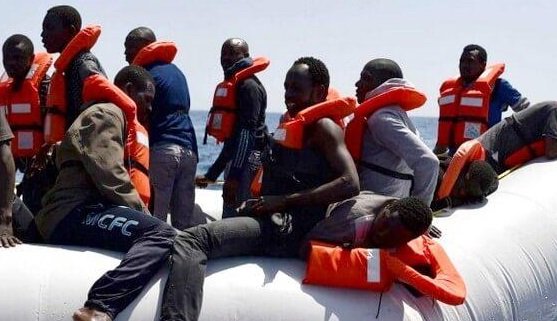 البحرية الملكية تعترض قوارب تحمل 190 شخصا بين ساحلي طانطان والداخلة