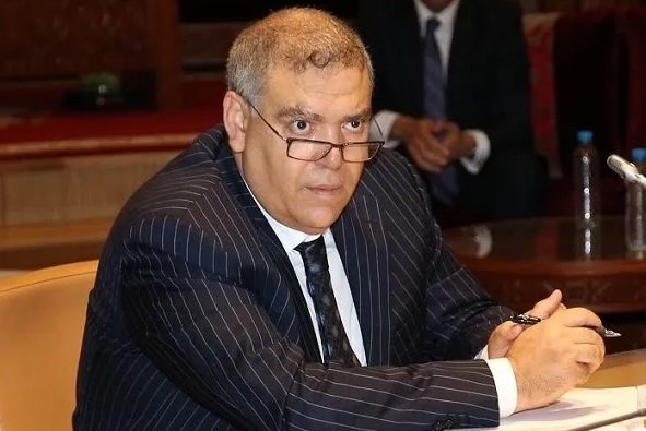 عقوبات في انتظار رجال سلطة