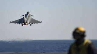 الجزائر تتهم المغرب بالسماح للطائرات الفرنسية بالمرور لقصف النيجر