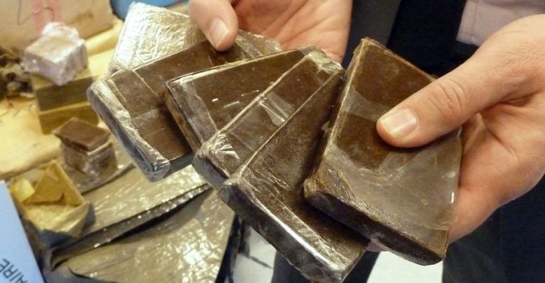 أمن بوقنادل يعتقل طيارا عسكريا يروج المخدرات