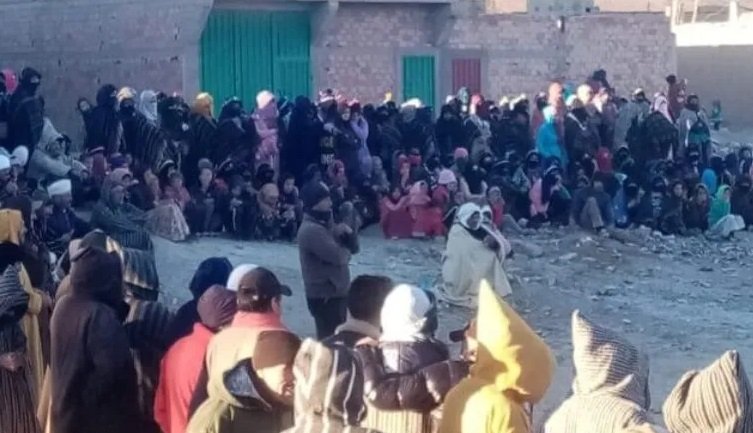 ساكنة إملشيل تحتج ضد تغيير يوم السوق الأسبوعي