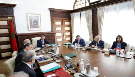 الحكومة تصادق على مشروعي مرسومين يتعلقان بالتأمين الإجباري الأساسي عن المرض