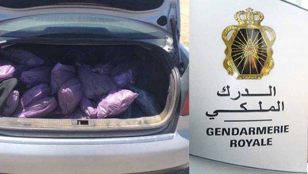 ميدلت…الدرك يوقف سيارة محملة بالشيرا والكيف وطابا