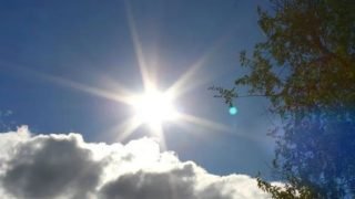 طقس الخميس.. أجواء حارة مع تشكل سحب منخفضة