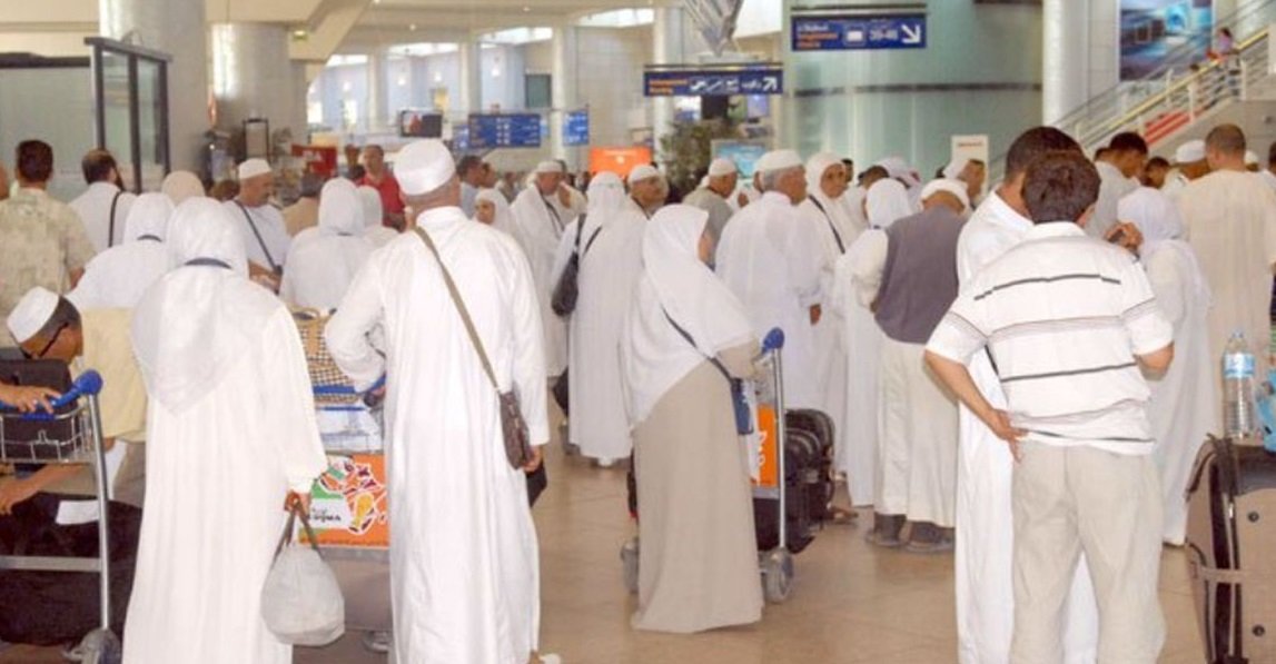 تسهيلات جديدة للمعتمرين المغاربة.. توقيع اتفاقية بين وزارة الأوقاف والخطوط الجوية السعودية
