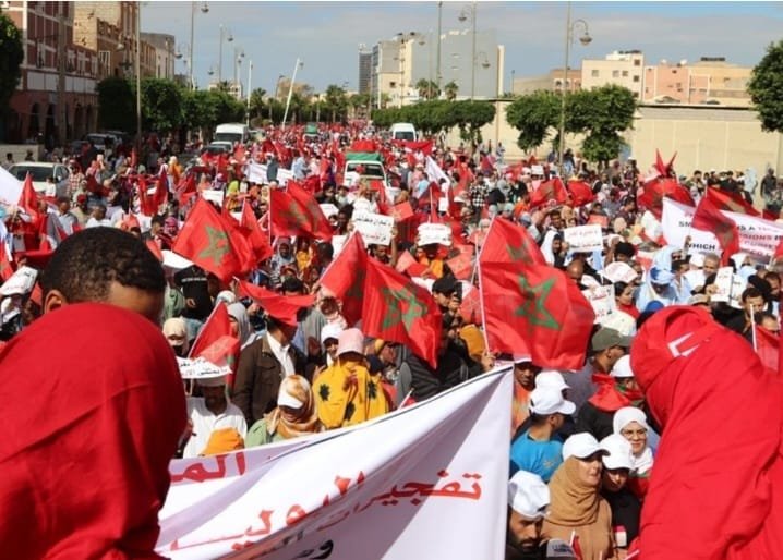 دعوات لتصنيف جبهة البوليساريو تنظيما إرهابيا بعد القصف الذي تعرضت له السمارة