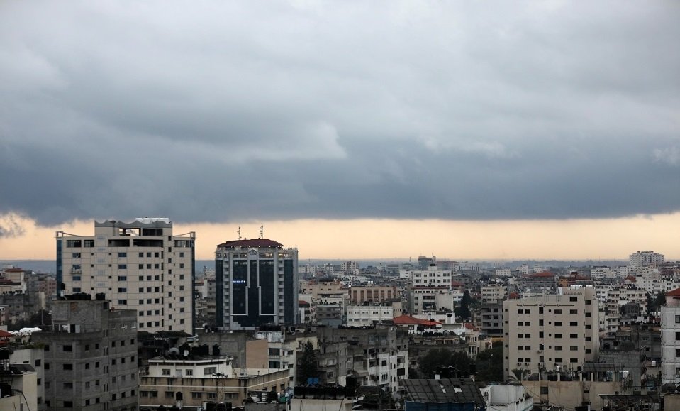 مقرب من حماس: ننتظر استلام 30 أسيرا