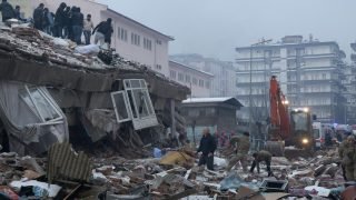 زلزال يضرب اسطنبول ومناطق أخرى في تركيا