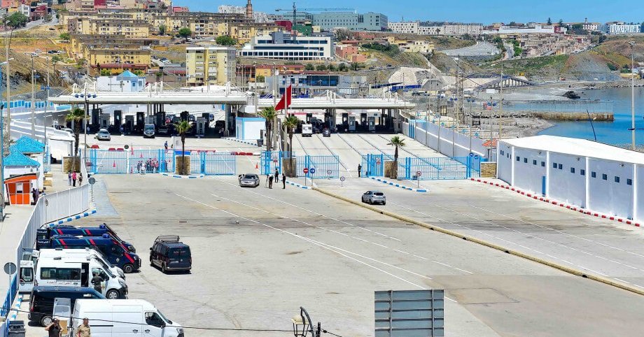 وزير الخارجية الإسبانية: الجمارك في سبتة ومليلية ستفتح بمجرد أن يحل المغرب “المشاكل التقنية”