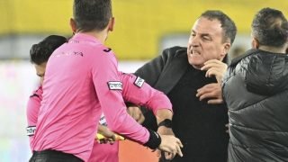 تأجيل جميع المباريات إثر الاعتداء على حكم في الدوري التركي