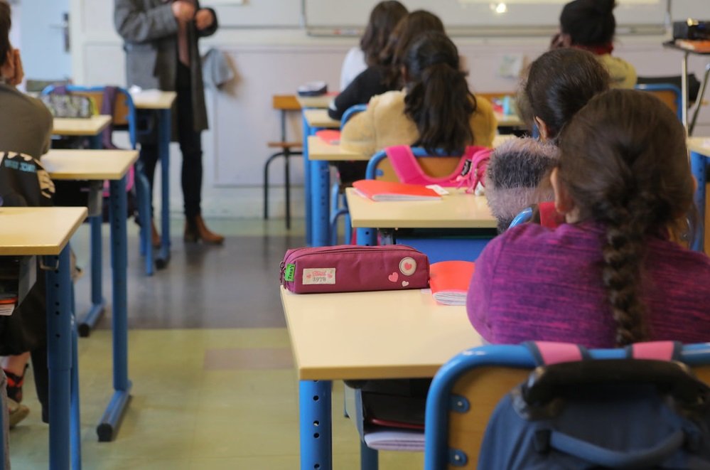 التلاميذ والأطر التربوية على موعد مع عطلة مدرسية لمدة 8 ايام الشهر الجاري