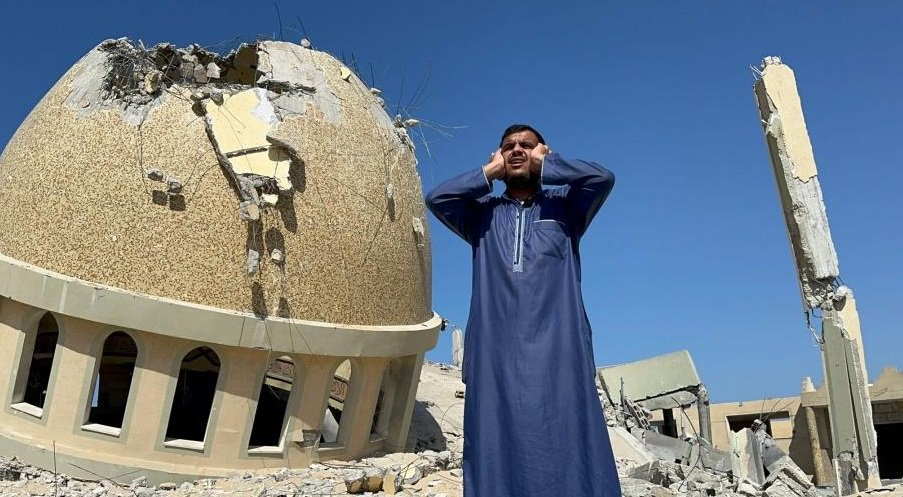 جيش الاحتلال الإسرائيلي يرتكب جرائم مروعة بحق “الإسلام” في غزة!