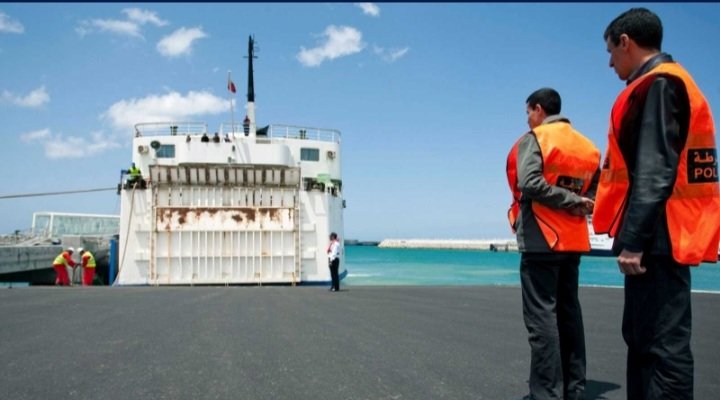 لقاء مرتقب لمسؤولين حكوميين مغاربة مع حكومة جزر الكناري لمناقشةإعادة الربط البحري مع طرفاية