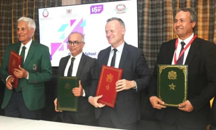 بنموسى يخطط لإدخال رياضة الكولف إلى المدارس المغربية