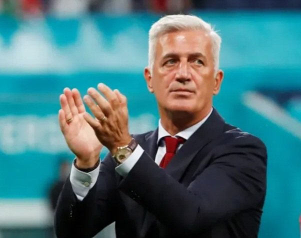 فلاديمير بيتكوفيتش يصدم الاتحاد الجزائري بعد اقترابه من خلافة بلماضي