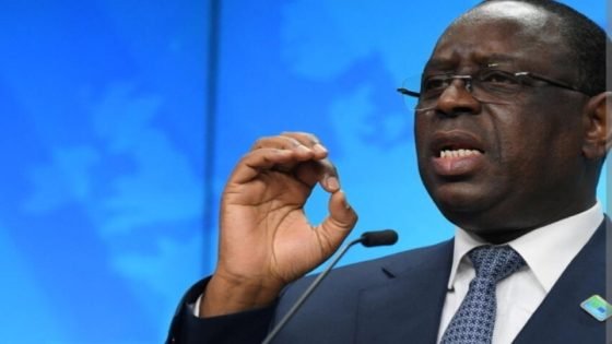 الرئيس السنغالي ينهي أزمة الانتخابات بإعلانه مغادرة السلطة شهر أبريل