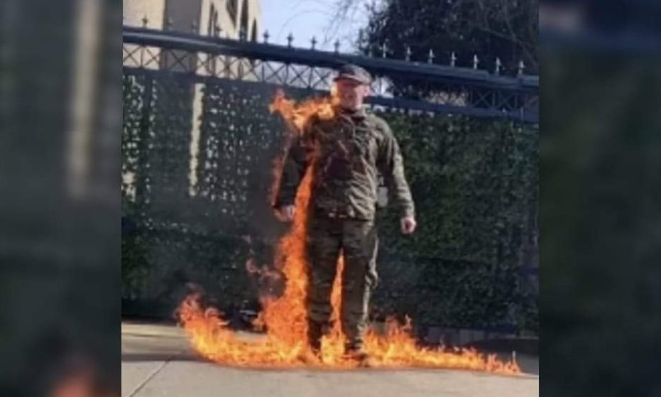 رجل يضرم النار في جسده أمام سفارة إسرائيل بواشنطن