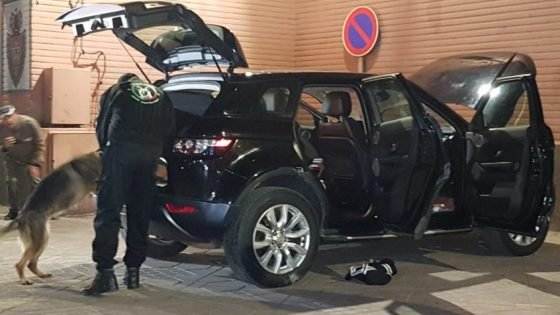 تفتيش سيارة رباعية الدفع يفجر مفاجأة غير متوقعة!