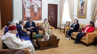 رئيس الحكومة يتسلم تقرير إصلاح مدونة الاسرة لرفعه للملك