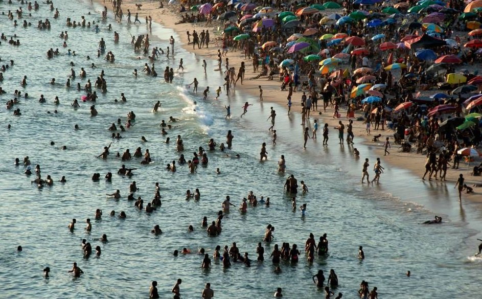 البرازيل تختنق .. الحرارة المحسوسة في ريو تصل إلى 62,3 درجة مئوية