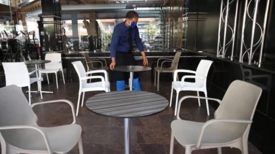 أرباب المقاهي يراسلون السكوري