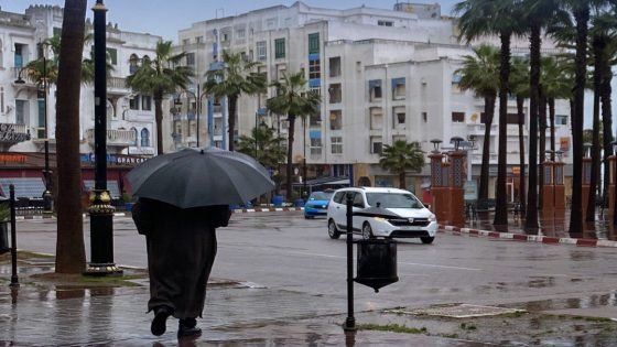 طقس بارد نسبياً مع أجواء غائمة وقطرات مطرية متفرقة