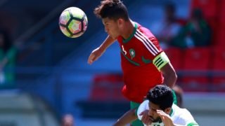 نجم “أسود الاطلس” يتوج بجائزة مميزة ببلجيكا