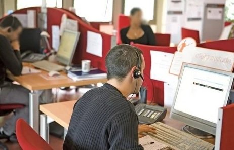 الحسيمة : إطلاق أول مركز نداء لخدمة الزبائن باللغة الأمازيغية بالمغرب