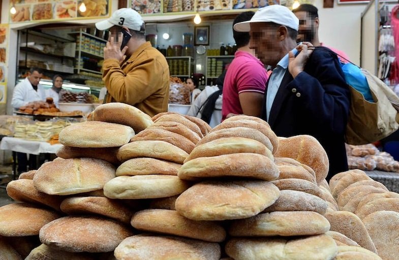 أسعار الخبز تجمع لفتيت وصديقي بأرباب المخابز
