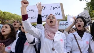 أزمة كليات الطب.. الحكومة تحدد تاريخ إجراء الإمتحانات