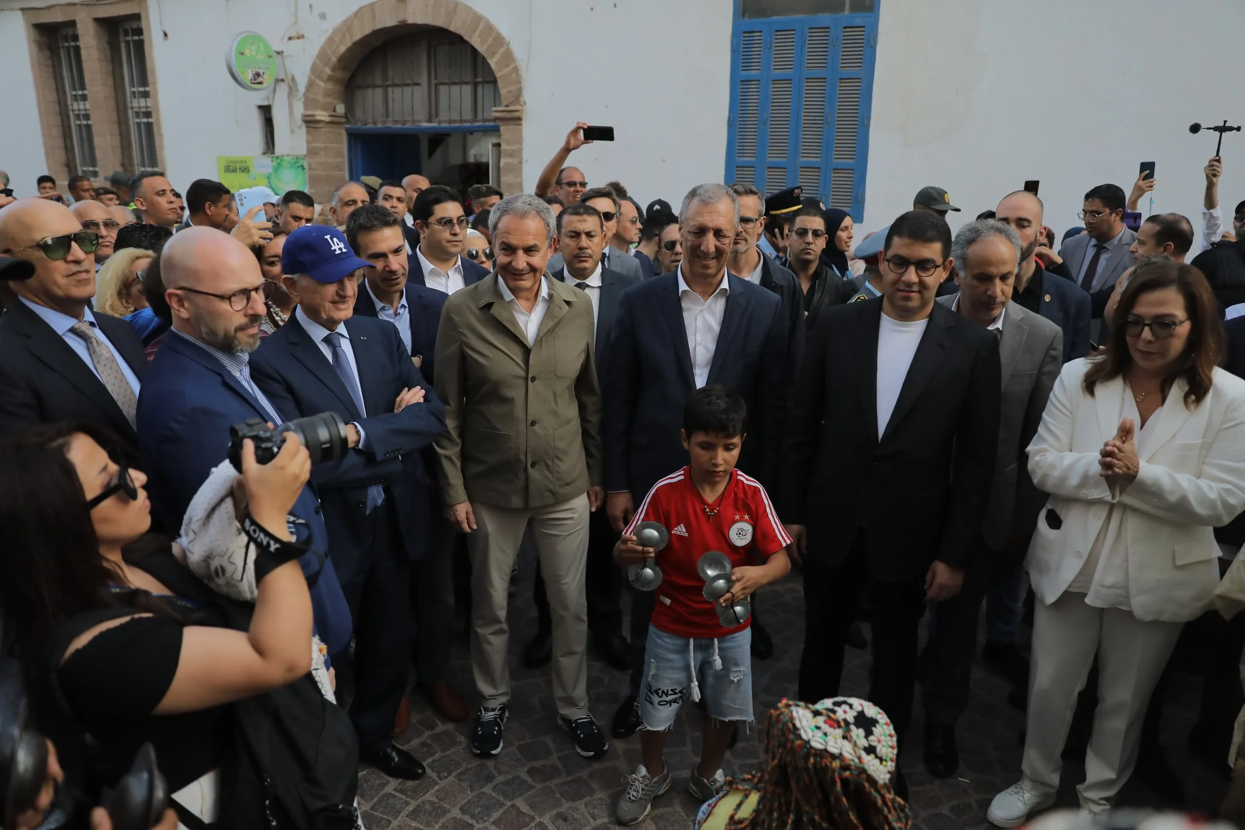 رئيس الحكومة الإسبانية السابق خوسي لويس يصرح : مهرجان كناوة بالصويرة يضطلع بفضل الثقافة بدور مهم كرافعة للسلام